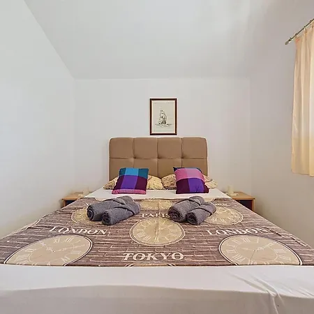 Antonio By Interhome